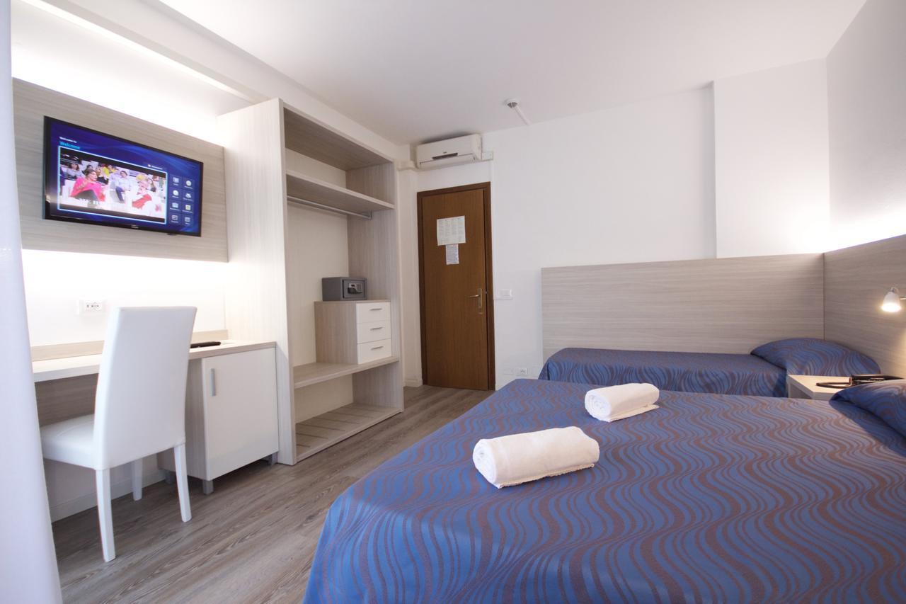 Hotel Serenella 리도 디 예솔로 외부 사진